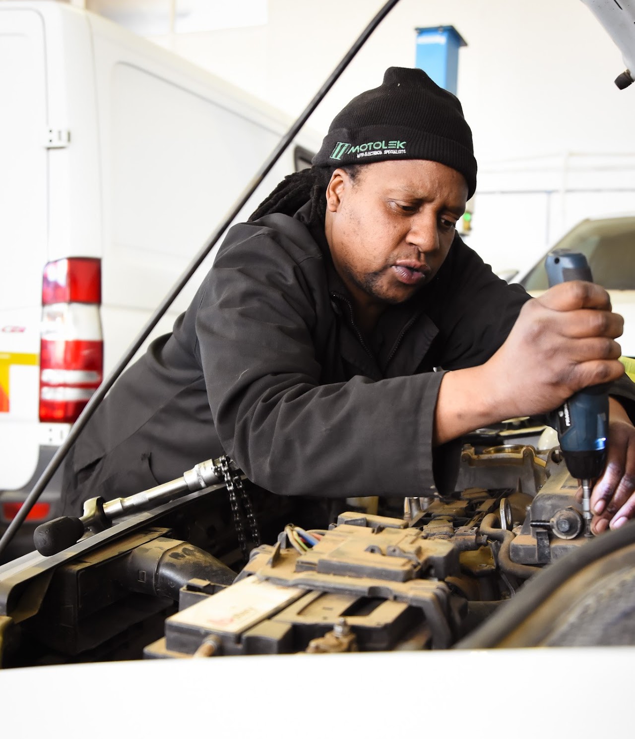 Certified Auto Electrical Technician at Motolek Bloemfontein